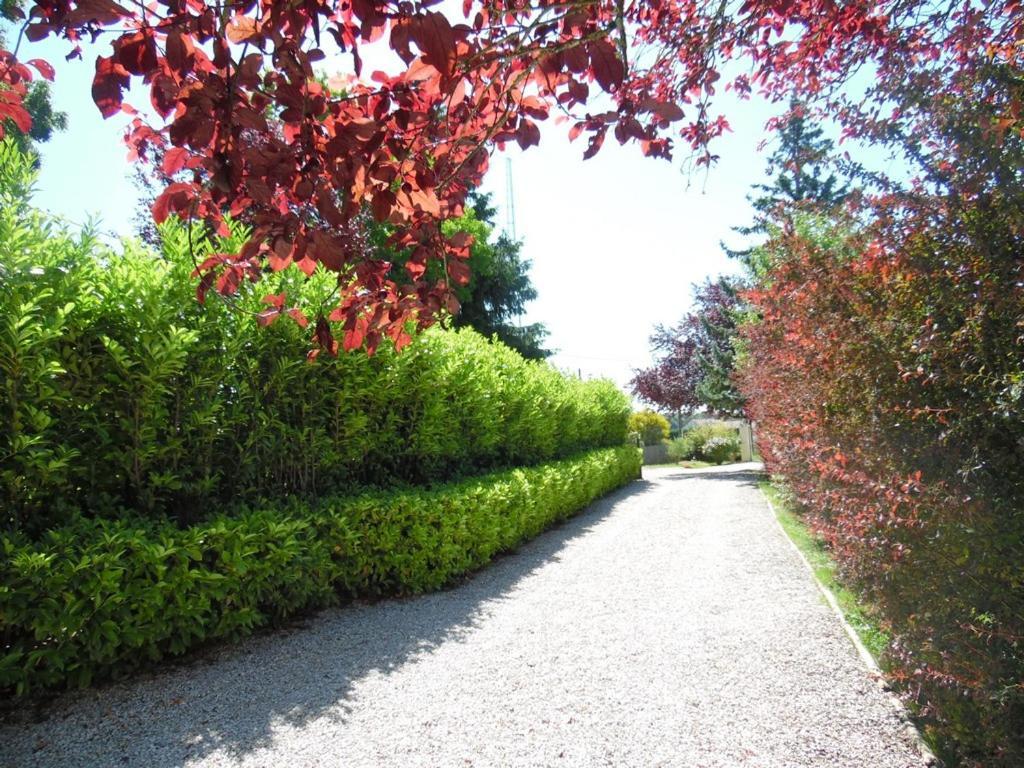 Le Clos Des Tuileries Montholon Ngoại thất bức ảnh